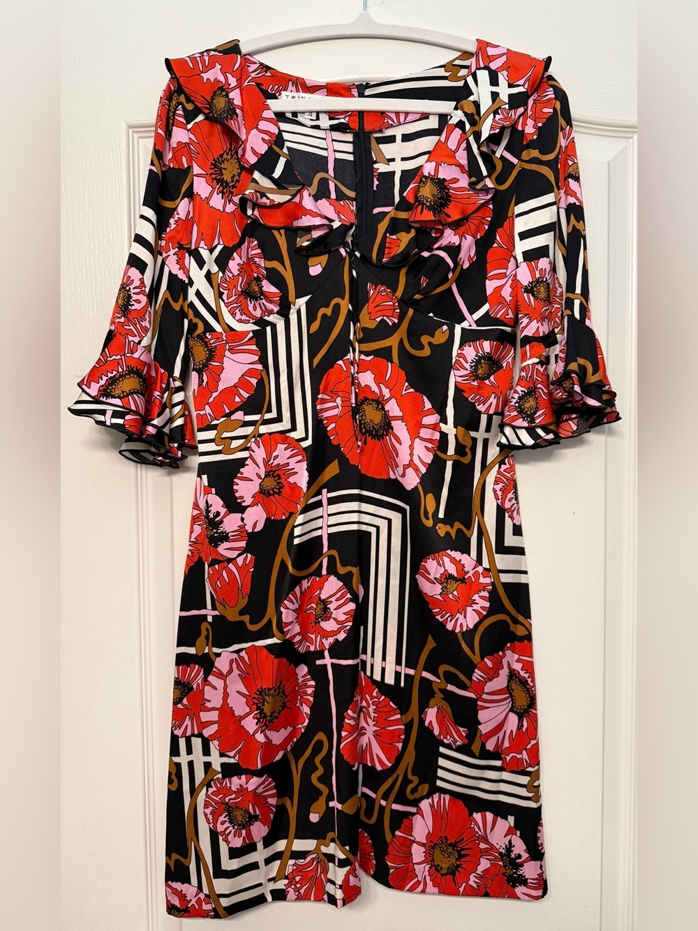 Trina Turk Silk Ruffle Bell Sleeve Dress Mod Poppy Print Size 4